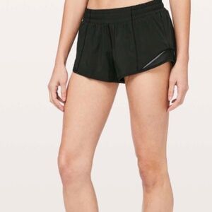 Lululemon Hotty Hot Short II *2.5"Black